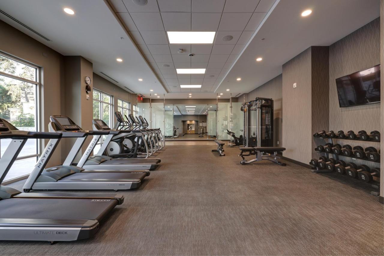 Courtyard By Marriott Iowa City University Heights Екстер'єр фото