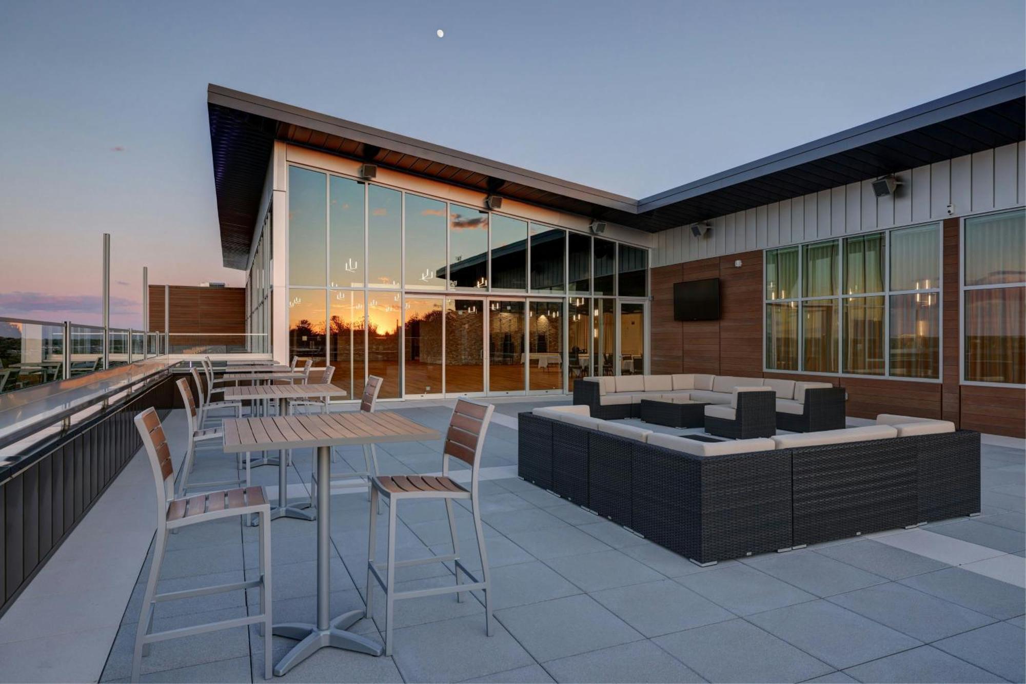 Courtyard By Marriott Iowa City University Heights Екстер'єр фото